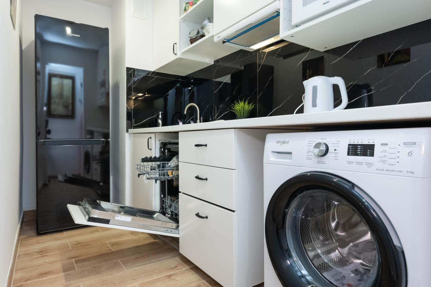 Unitapartament Warszawa Centrum Room In Apartment By Metro Rondo Onz Super Wygodne Noclegi Zapraszamy Εξωτερικό φωτογραφία